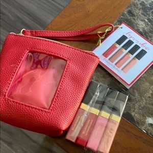 Nwt elizabeth arden layer and shine